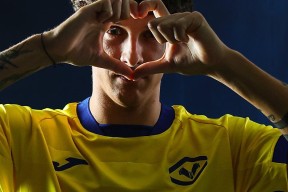 转会期意甲焦点战阿贾克斯更衣室发声备战亚冠，风云突变马赛今夜临场应变看傻球迷的简单介绍爱游戏正版体验