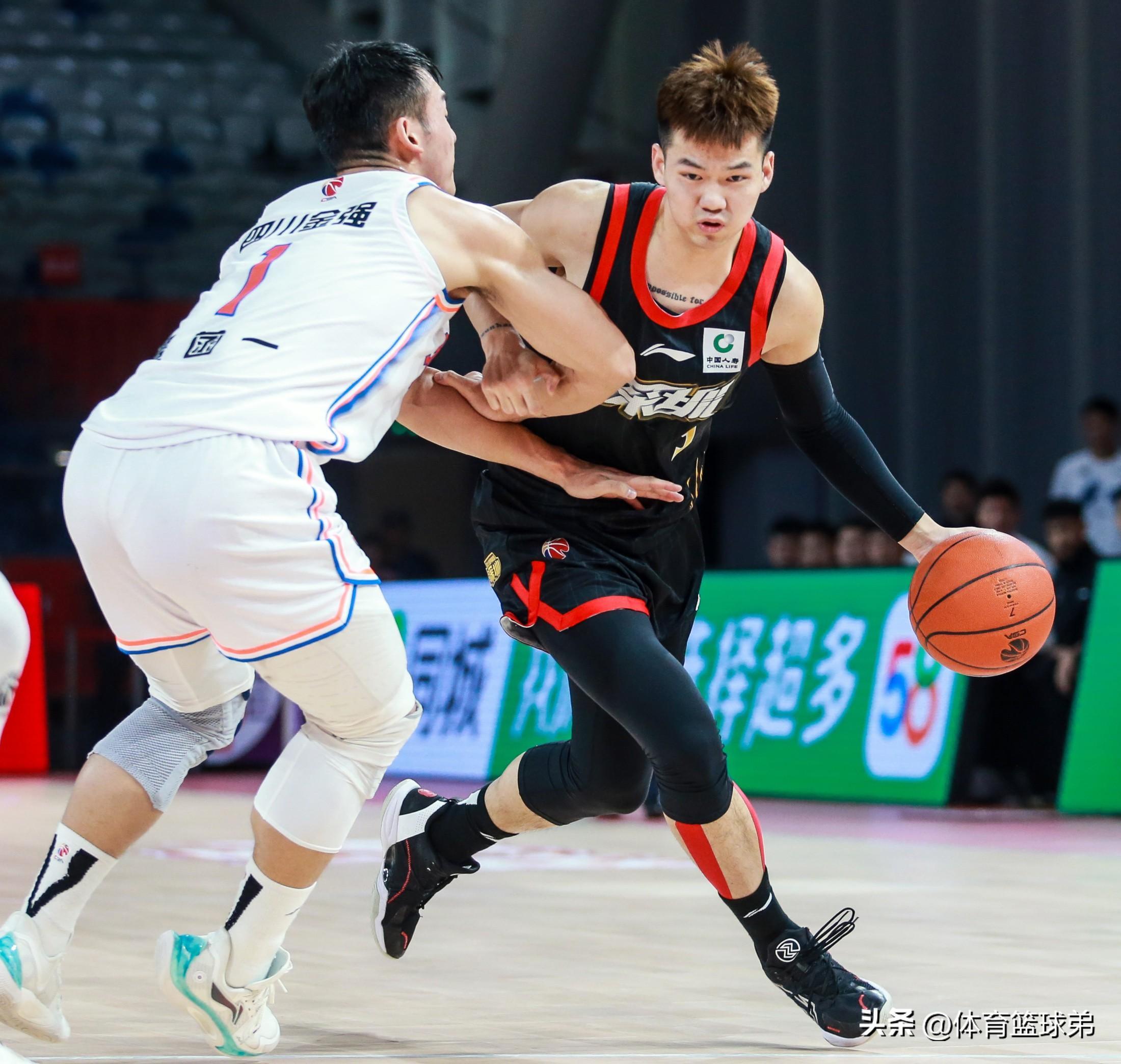 关于西甲赛前再迎强敌；山东男篮迎来里程碑；主帅态度：震撼外界；阵容厚度经受考验的信息