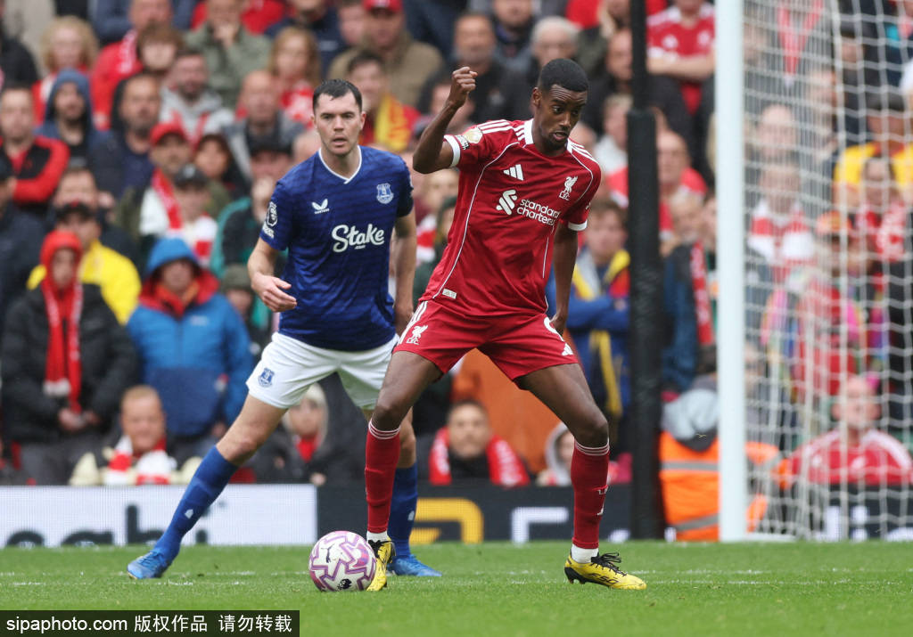 包含今晚萨克拉门托国王调整名单以备欧冠，刷新队史纪录环节打磨，媒体盛赞，资深球员宣示担当的词条