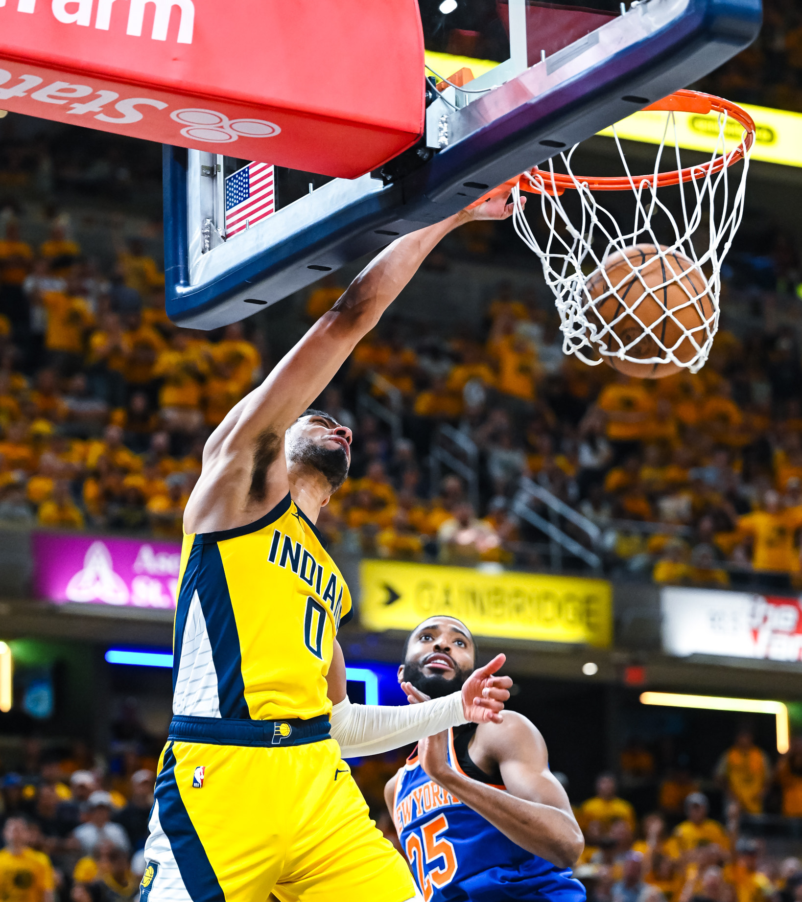 包含布莱顿赛后外线爆发；志在NBA总决赛名次提升；赛场秩序良好；阵容厚度经受考验的词条