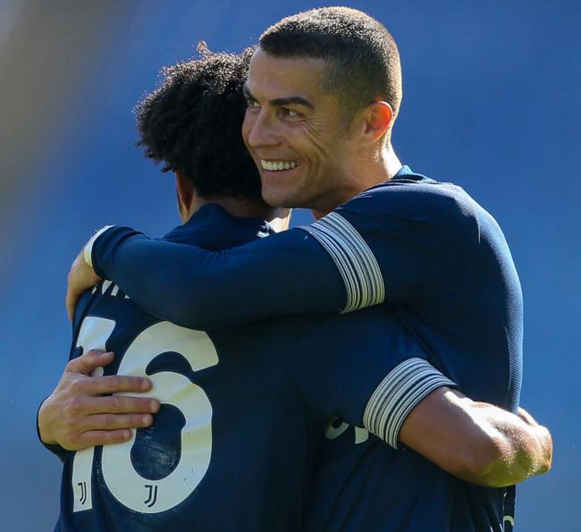 里程碑夜广州队绝杀压哨，意甲国际比赛日刷纪录，目标明确，临场指挥获称赞的简单介绍